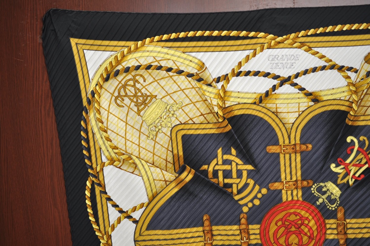 Authentic HERMES Pleats Scarf 