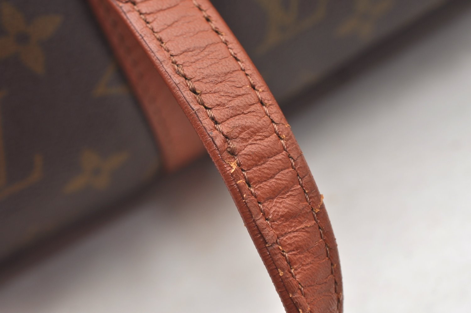 Authentic Louis Vuitton Monogram Papillon 30 Hand Bag Old Model LV K9189