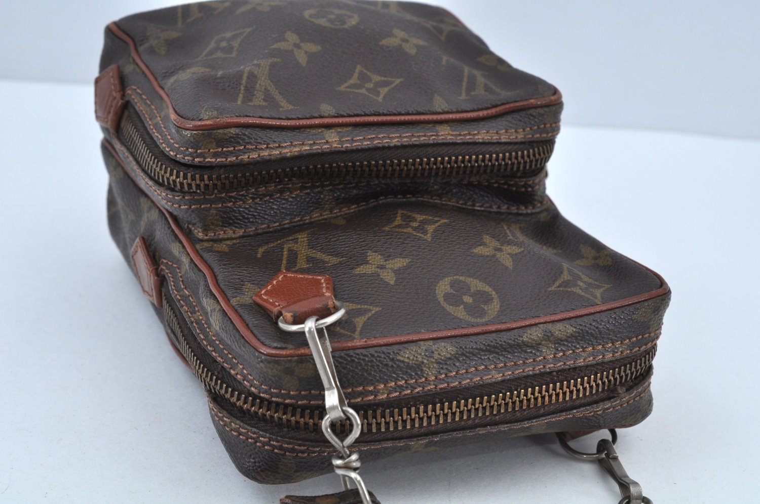 Authentic Louis Vuitton Monogram Amazone Shoulder Cross Bag Old Model Junk K9193