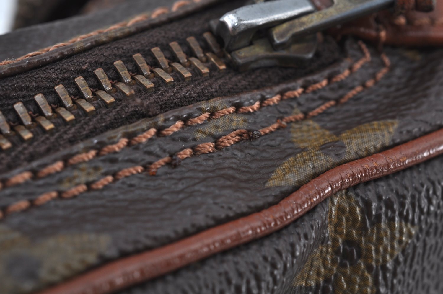 Authentic Louis Vuitton Monogram Amazone Shoulder Cross Bag Old Model Junk K9193