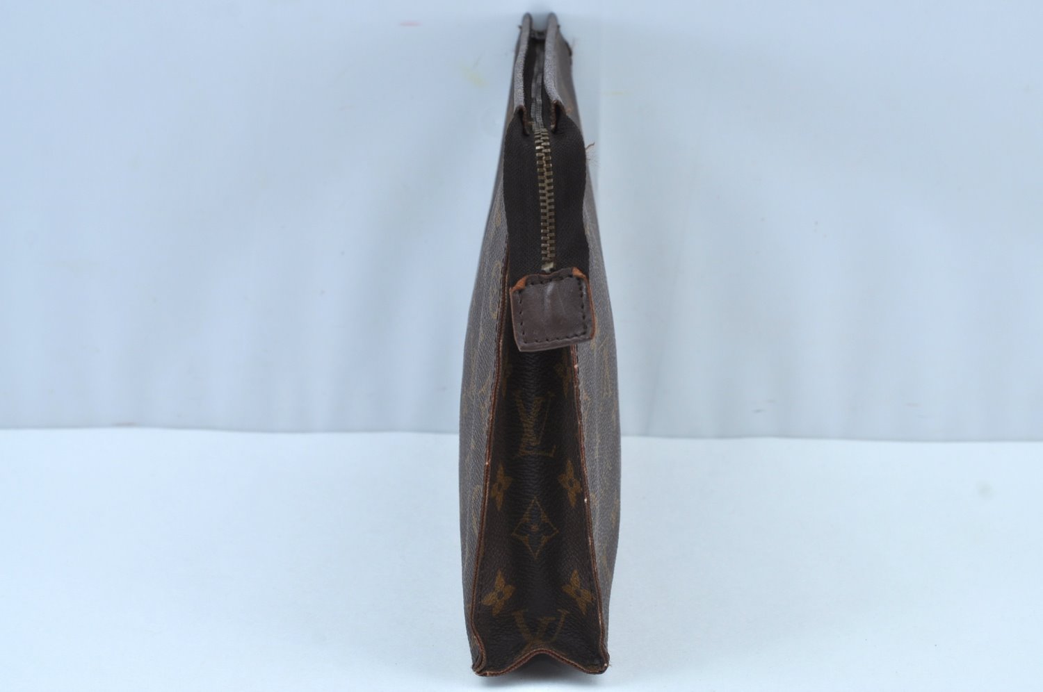 Auth Louis Vuitton Monogram Poche Toilette 26 Cosmetics Pouch Old Model LV K9212