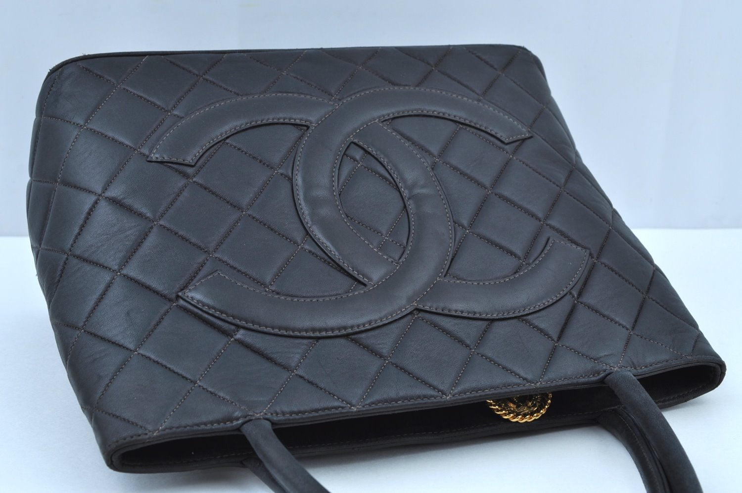 Authentic CHANEL Calf Skin Medallion CC Logo Shoulder Tote Bag Black K9242