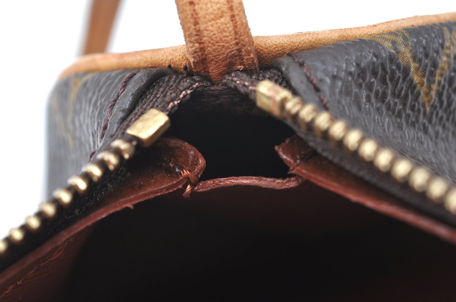 Authentic Louis Vuitton Monogram Papillon Pouch LV  K9281