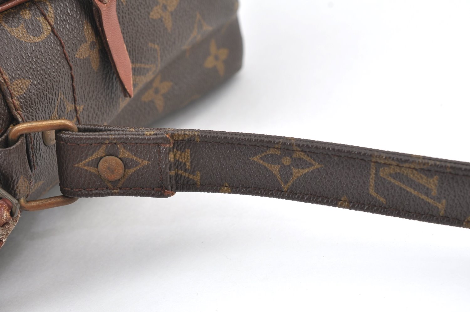 Authentic Louis Vuitton Monogram Nile Shoulder Cross Bag Old Model LV Junk K9292