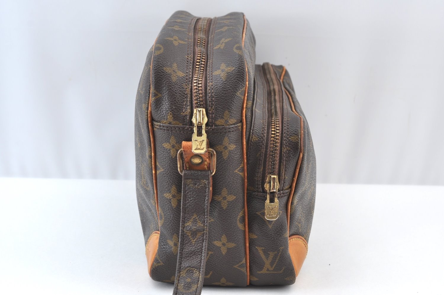 Authentic Louis Vuitton Monogram Nile Shoulder Cross Body Bag M45244 Junk K9306
