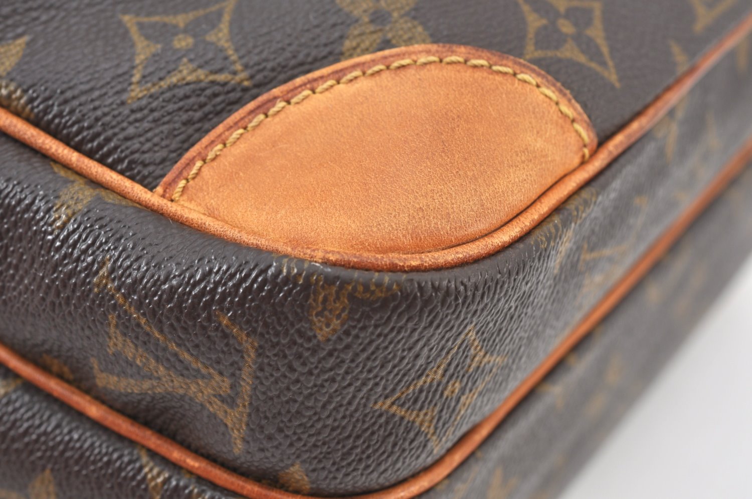 Authentic Louis Vuitton Monogram Nile Shoulder Cross Body Bag M45244 Junk K9306