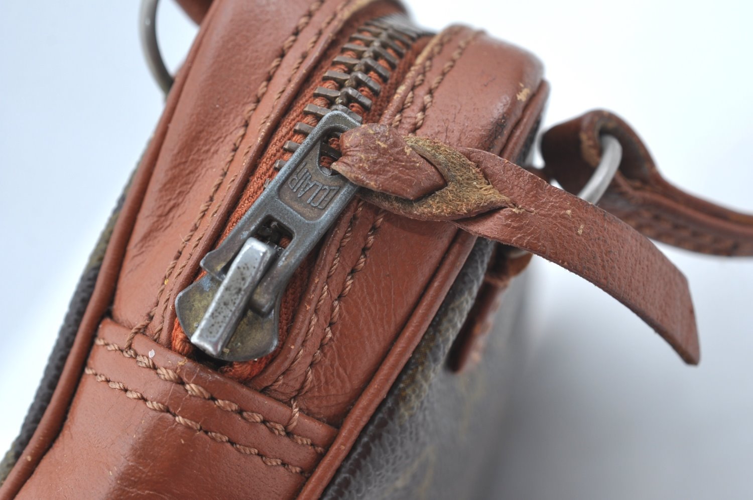 Auth Louis Vuitton Monogram Pochette Sport PM Clutch Hand Bag Old Model LV K9311