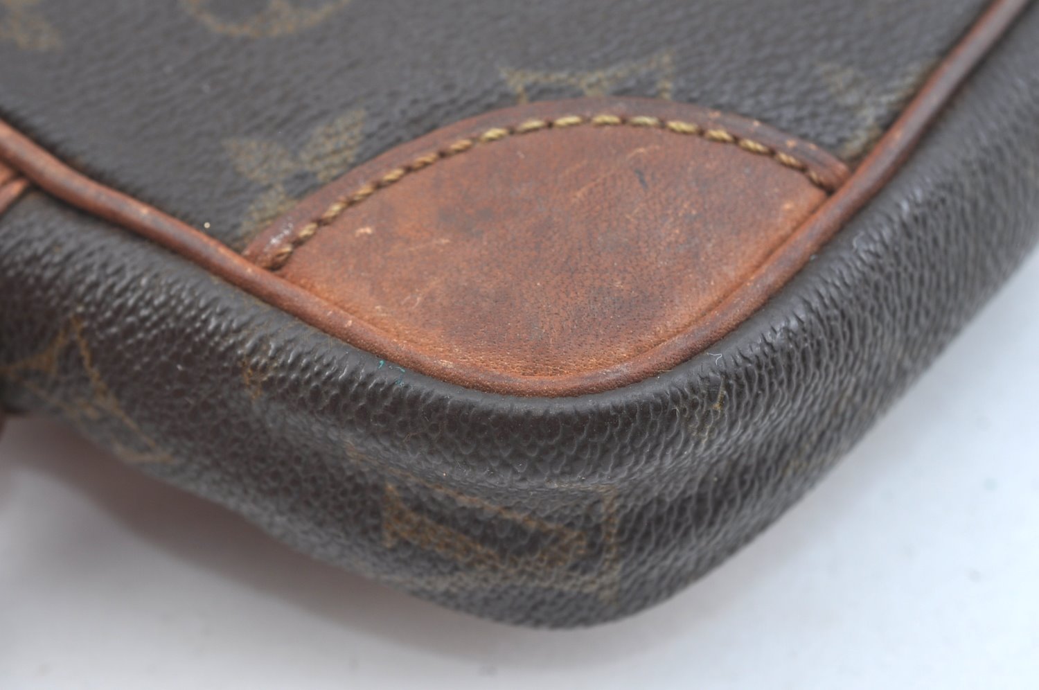 Auth Louis Vuitton Monogram Marly Dragonne PM Clutch Hand Bag Old Model LV K9334