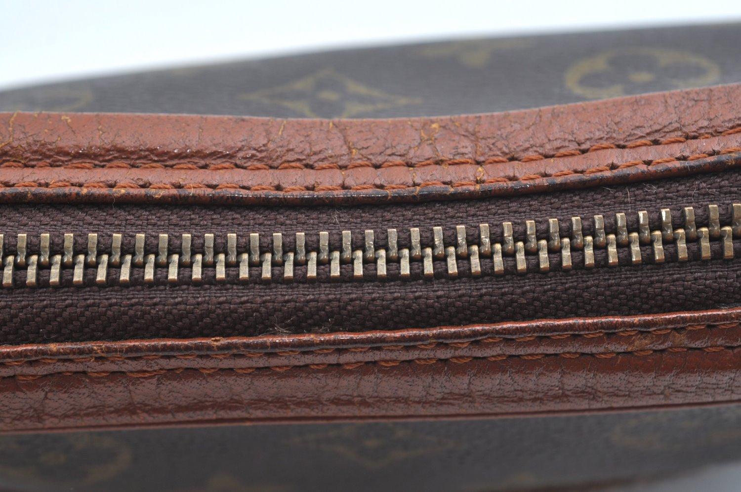 Auth Louis Vuitton Monogram Pochette Sport Clutch Hand Bag Old Model Junk K9344