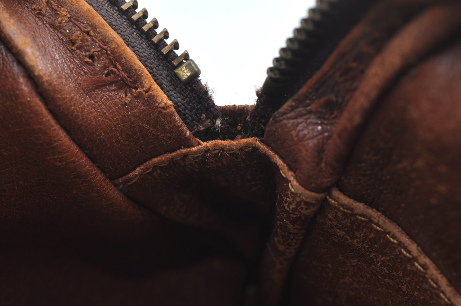 Auth Louis Vuitton Monogram Pochette Sport Clutch Hand Bag Old Model Junk K9344