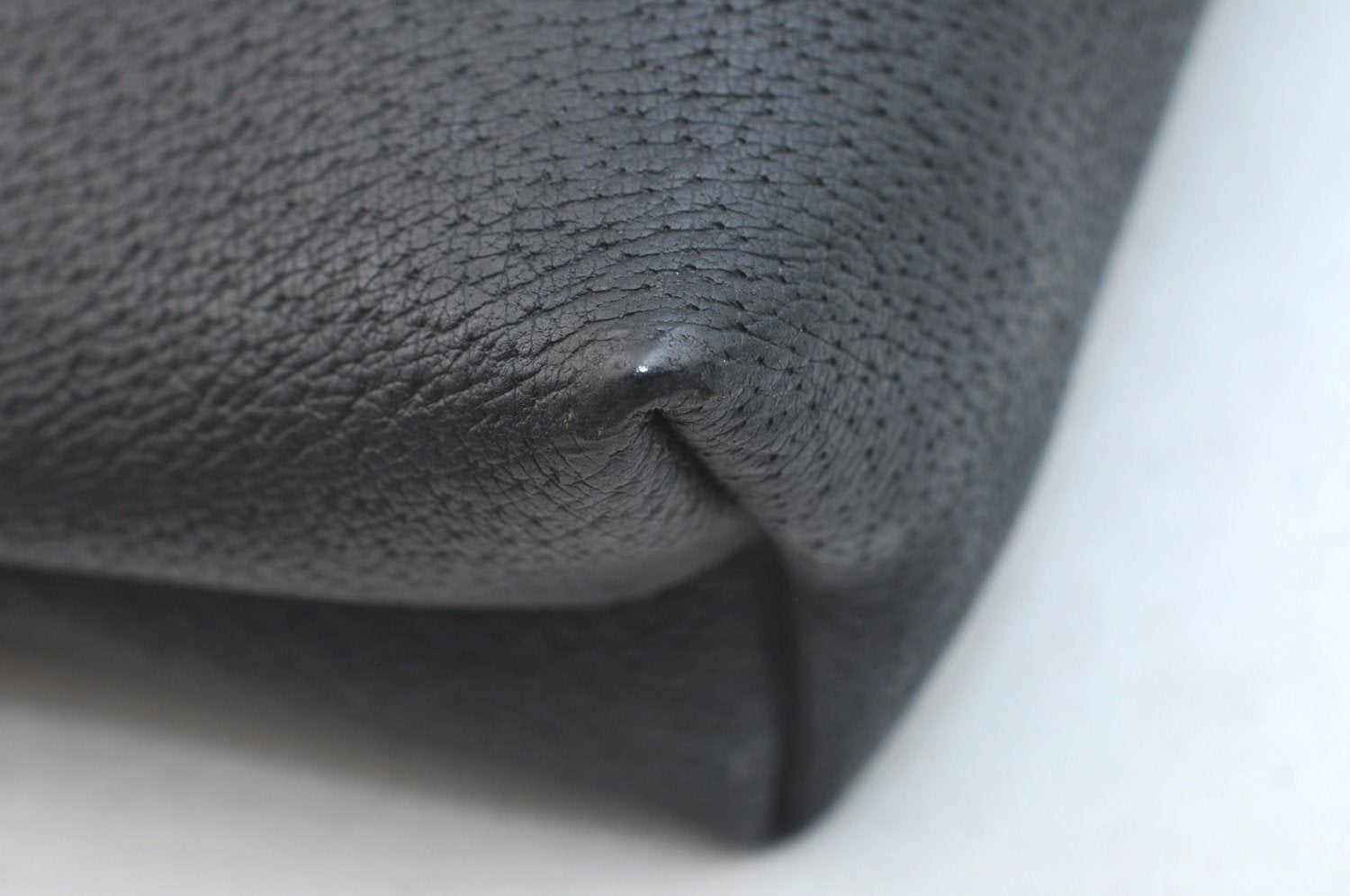 Authentic GUCCI Vintage Shoulder Cross Body Bag Purse Leather Navy Black K9371