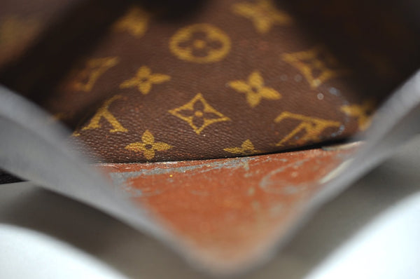 Authentic Louis Vuitton Monogram Saint Cloud MM M51243 Shoulder Cross Bag K9428