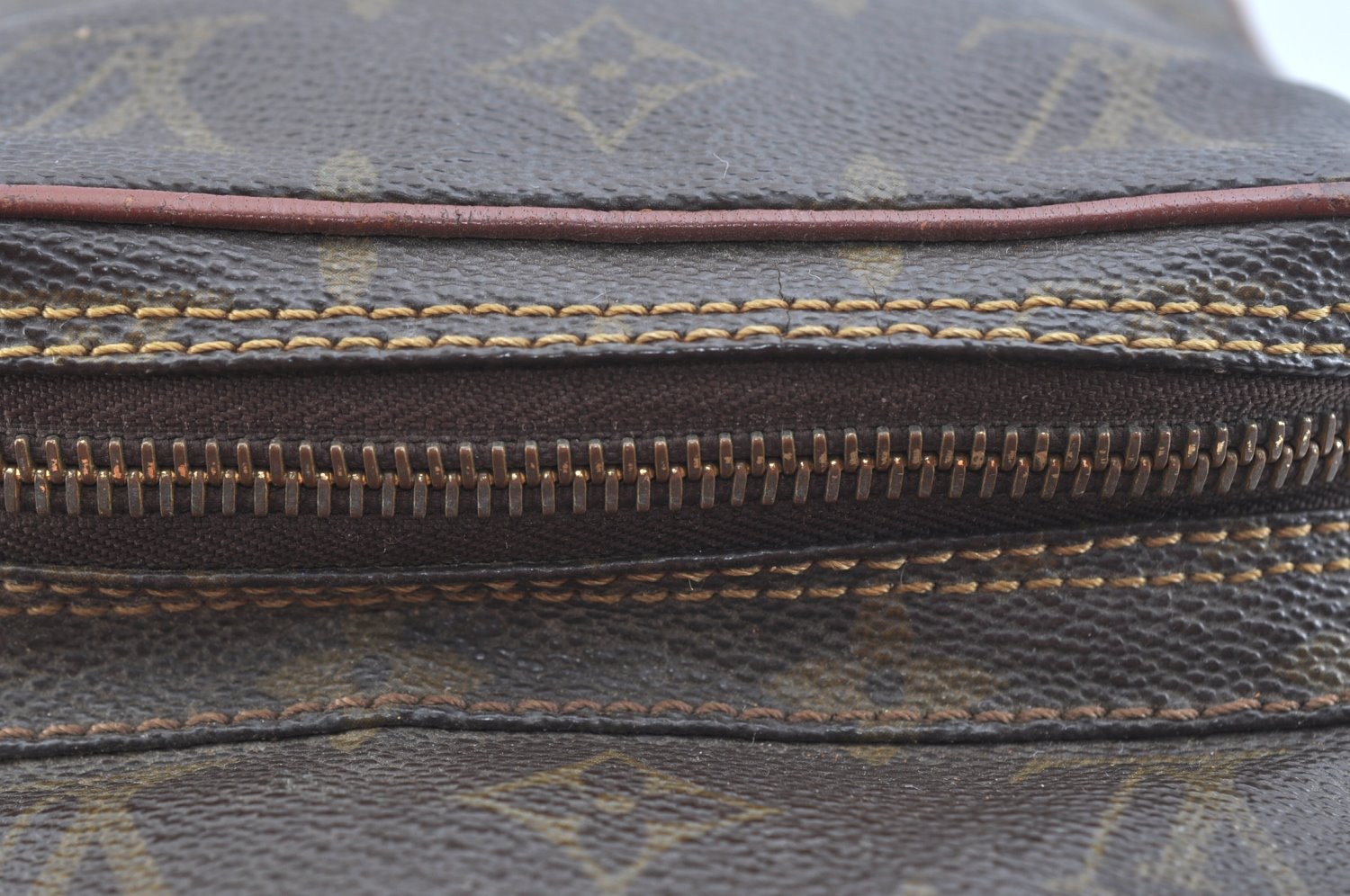 Authentic Louis Vuitton Monogram Amazone Shoulder Cross Body Bag Old Model K9446