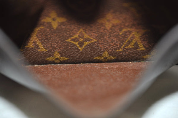 Authentic Louis Vuitton Monogram Saint Cloud MM M51243 Shoulder Cross Bag K9448