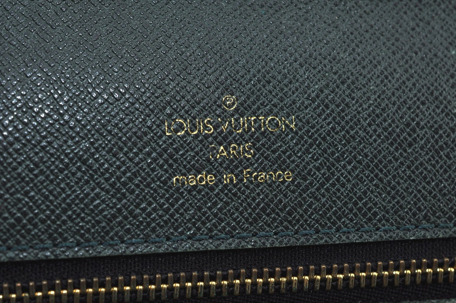 Authentic Louis Vuitton Taiga Pochette Kourad Clutch Bag Green M30194 LV K9459