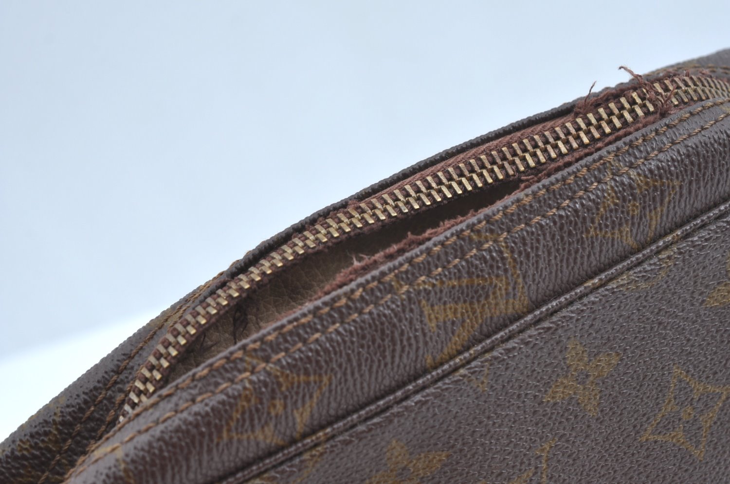 Auth Louis Vuitton Monogram Trousse Toilette 23 Clutch Bag Old Model Junk K9465