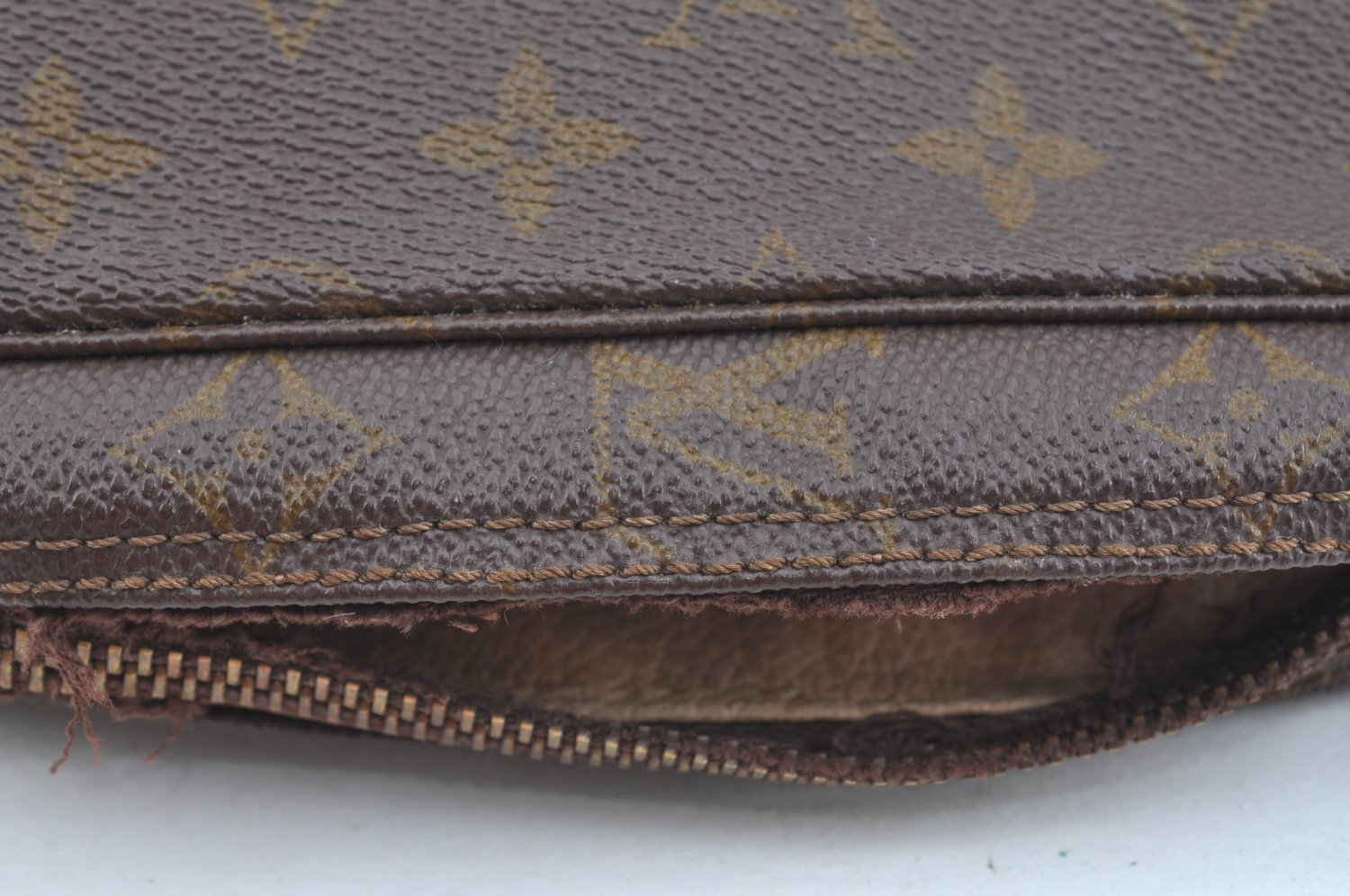 Auth Louis Vuitton Monogram Trousse Toilette 23 Clutch Bag Old Model Junk K9465