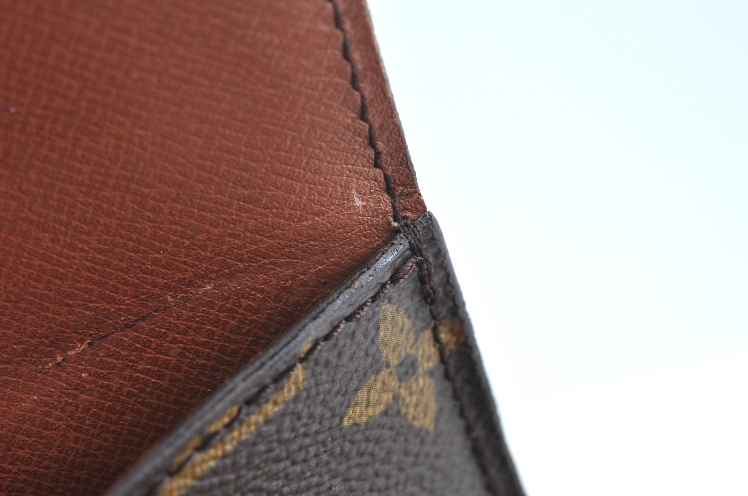 Authentic Louis Vuitton Monogram Saint Cloud GM M51242 Shoulder Cross Bag K9473