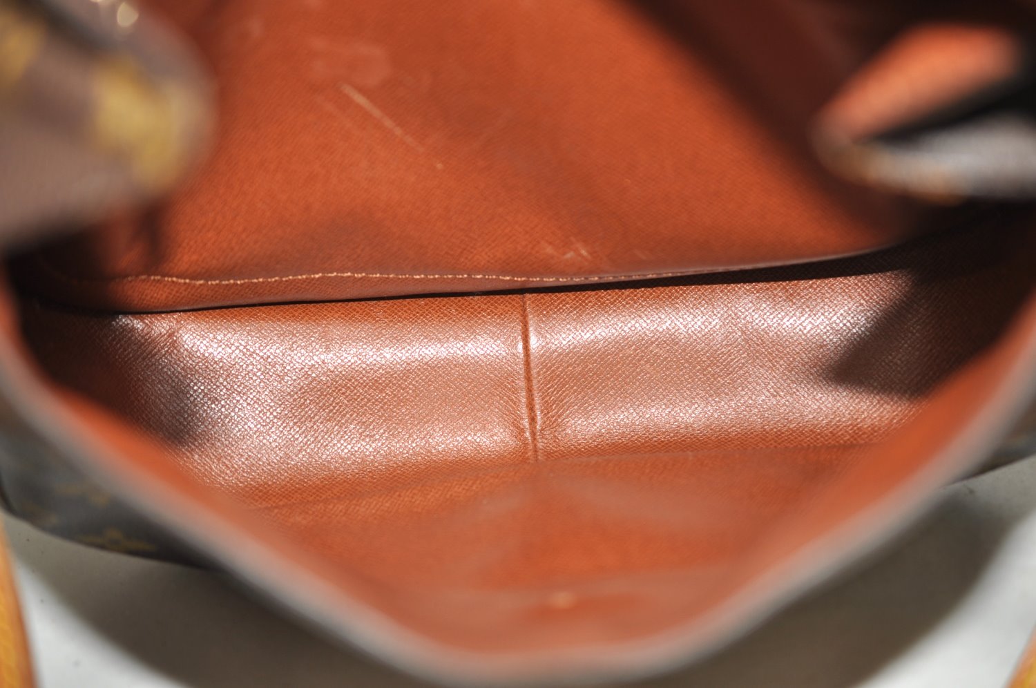 Authentic Louis Vuitton Monogram Saint Cloud GM M51242 Shoulder Cross Bag K9473