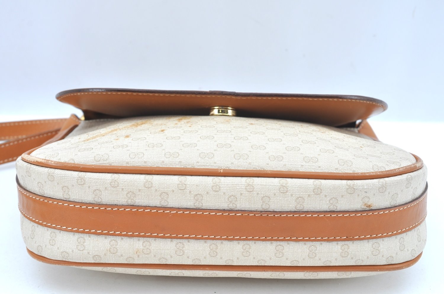 Authentic GUCCI Micro GG PVC Leather Shoulder Cross Body Bag White K9493