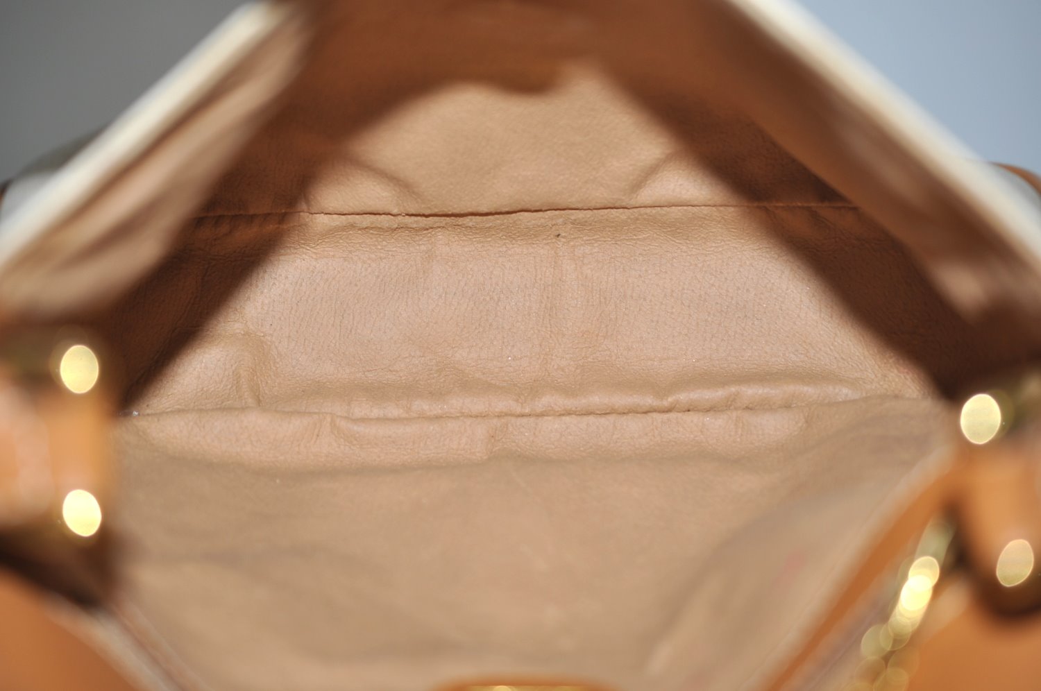 Authentic GUCCI Micro GG PVC Leather Shoulder Cross Body Bag White K9493