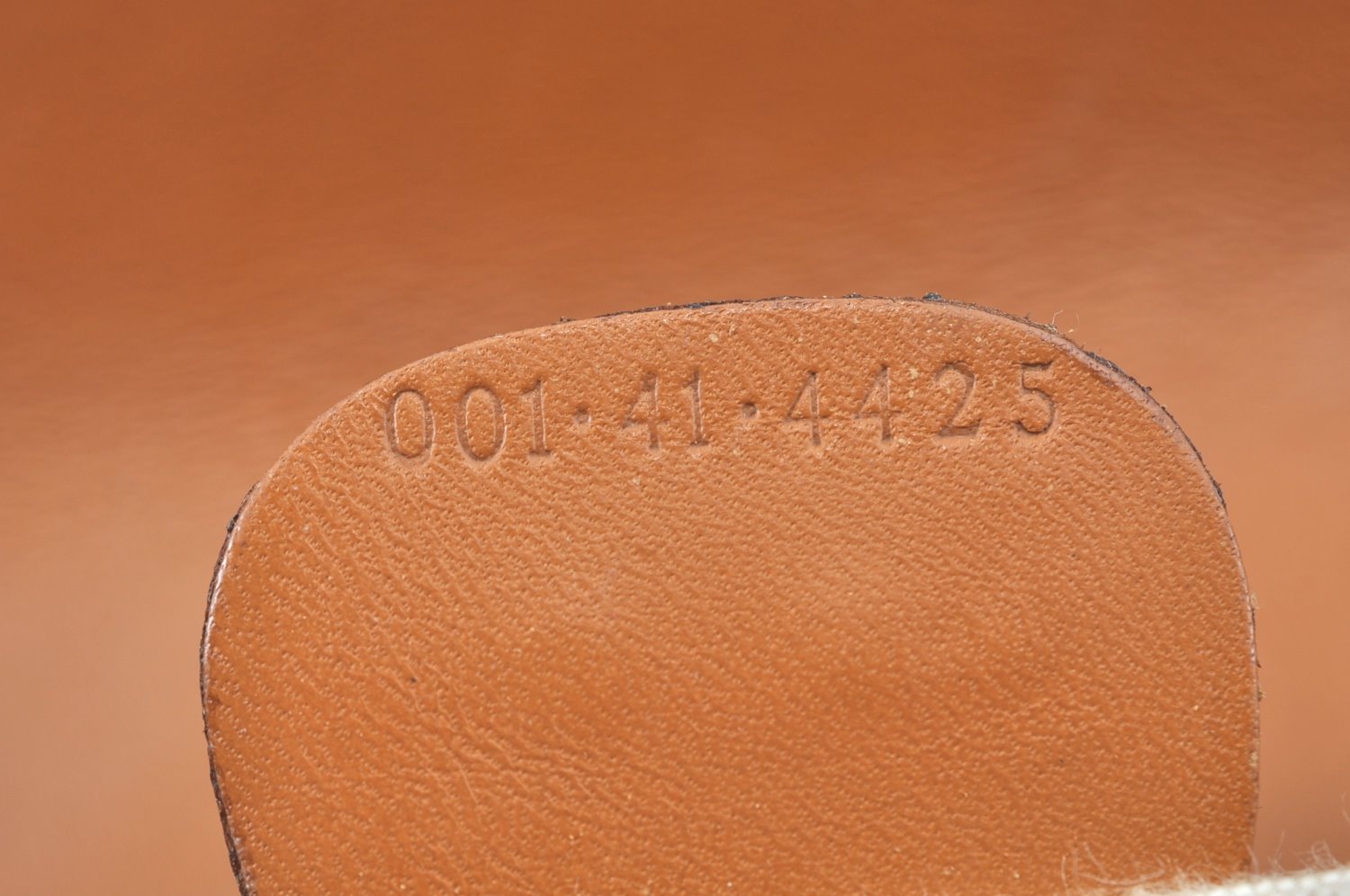 Authentic GUCCI Micro GG PVC Leather Shoulder Cross Body Bag White K9493