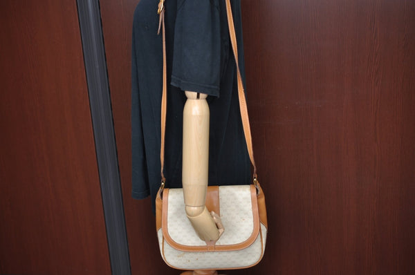 Authentic GUCCI Micro GG PVC Leather Shoulder Cross Body Bag White K9493