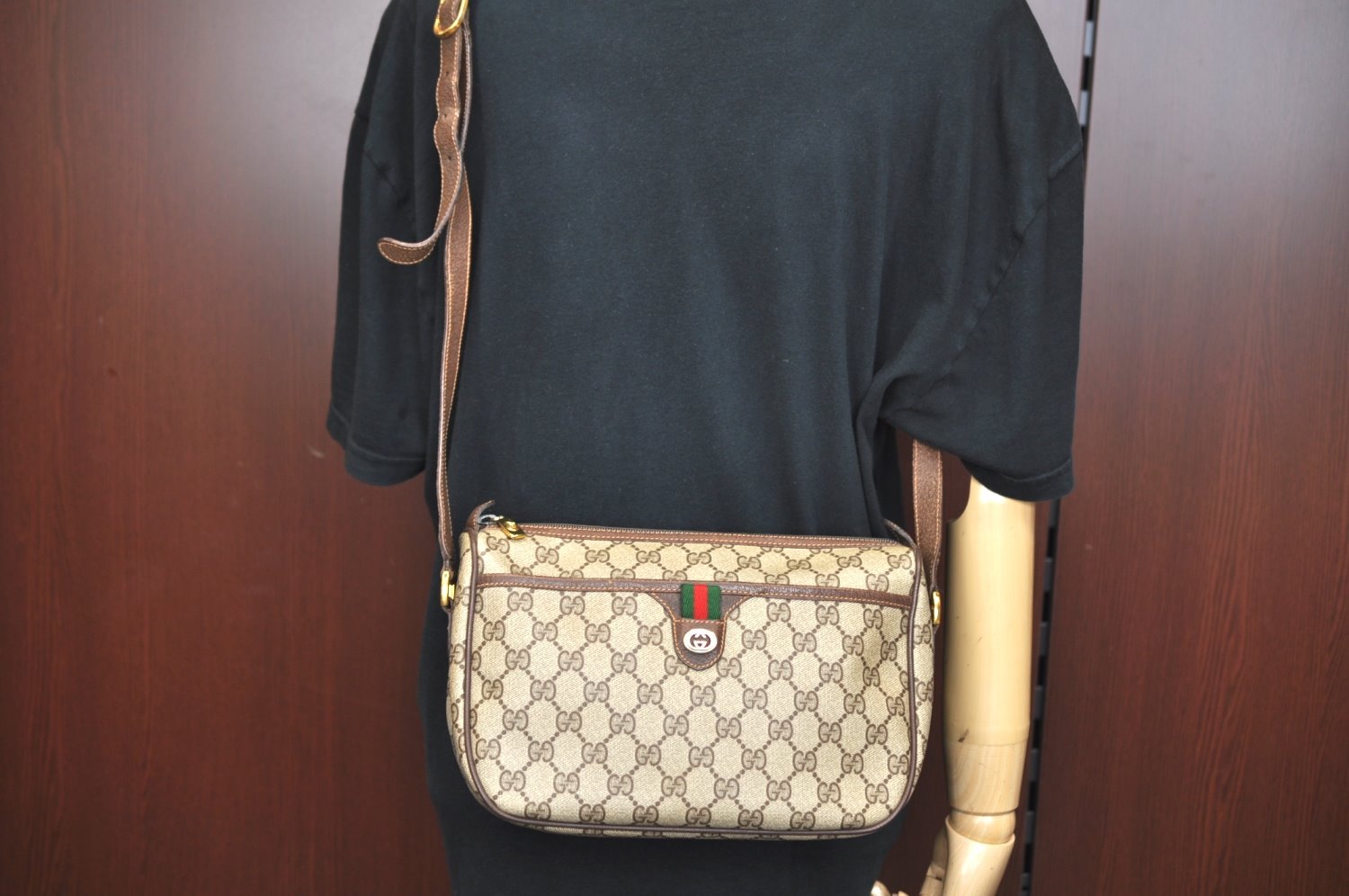 Authentic GUCCI Web Sherry Line Shoulder Cross Bag GG PVC Leather Brown K9500