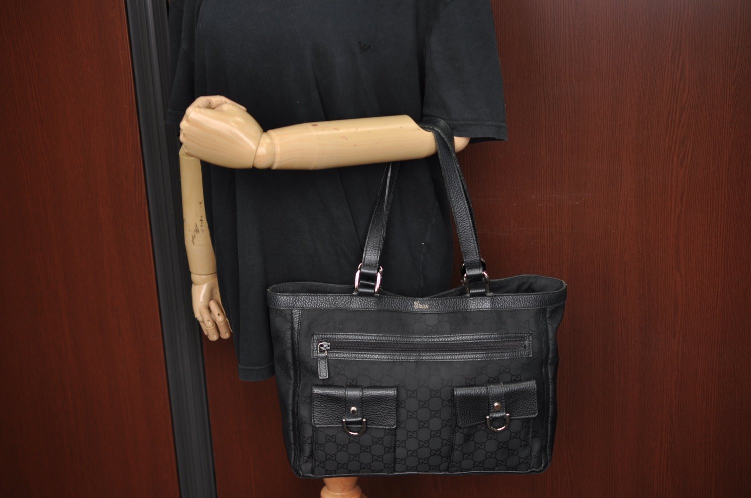 Authentic GUCCI GG Abbey Shoulder Tote Bag Nylon 268639 Black K9506