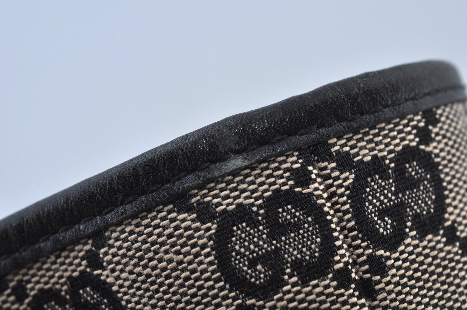 Authentic GUCCI Vintage Shoulder Tote Bag GG Canvas Leather Black K9514