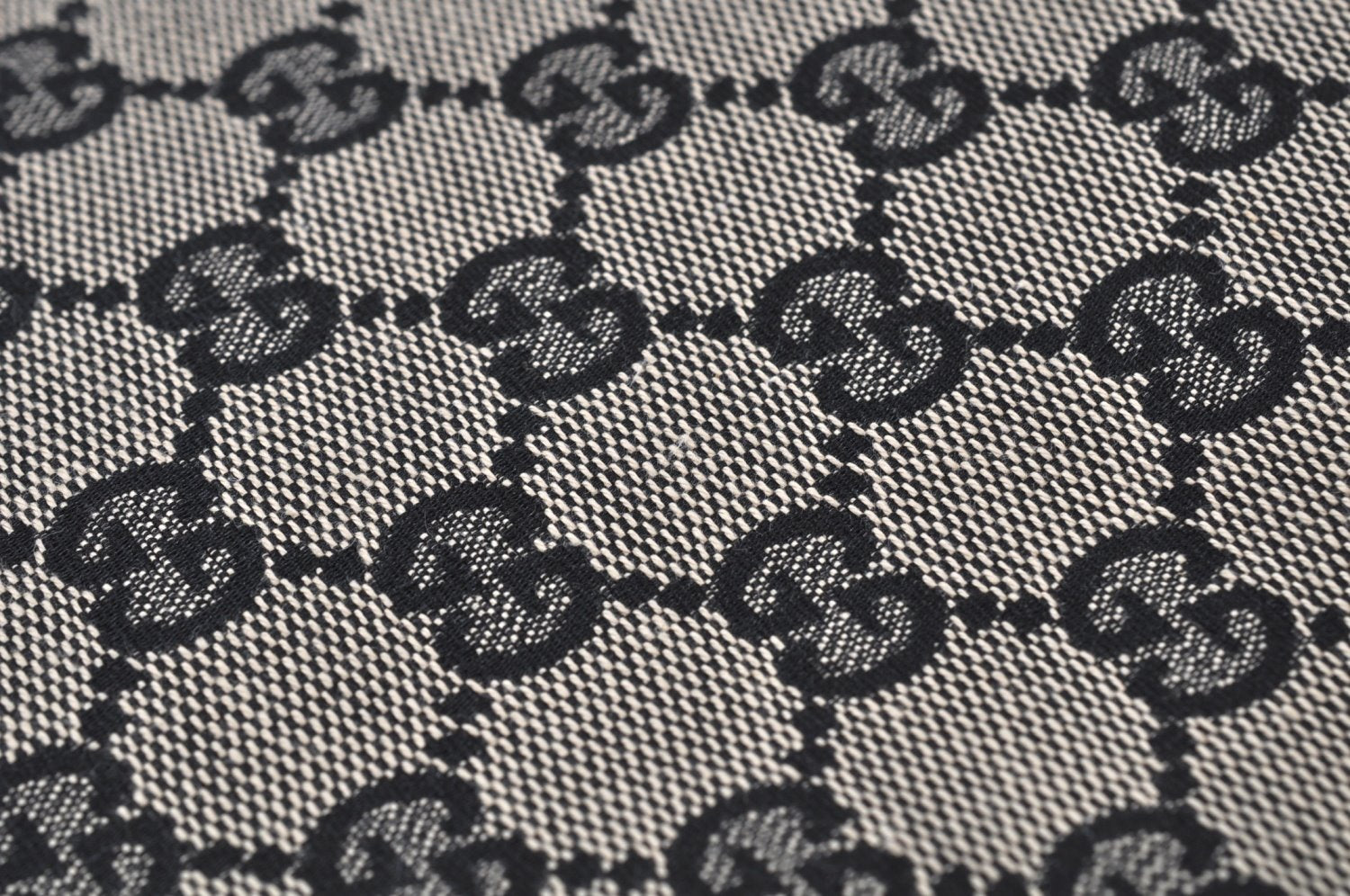 Authentic GUCCI Vintage Shoulder Tote Bag GG Canvas Leather Black K9514