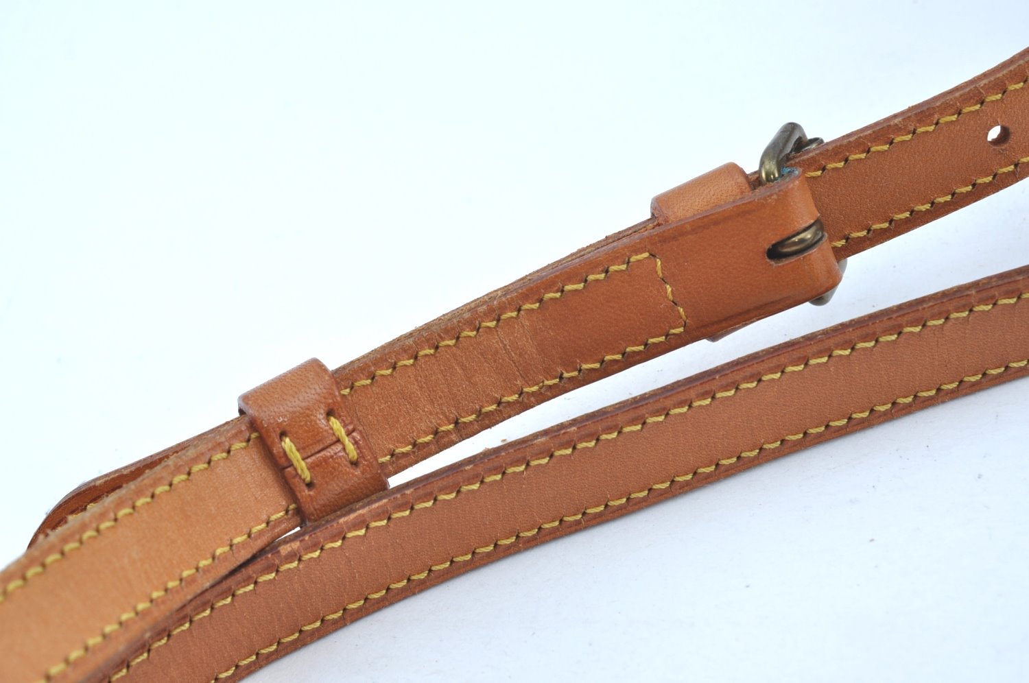 Authentic Louis Vuitton Leather Shoulder Strap Beige 47.6-54.7