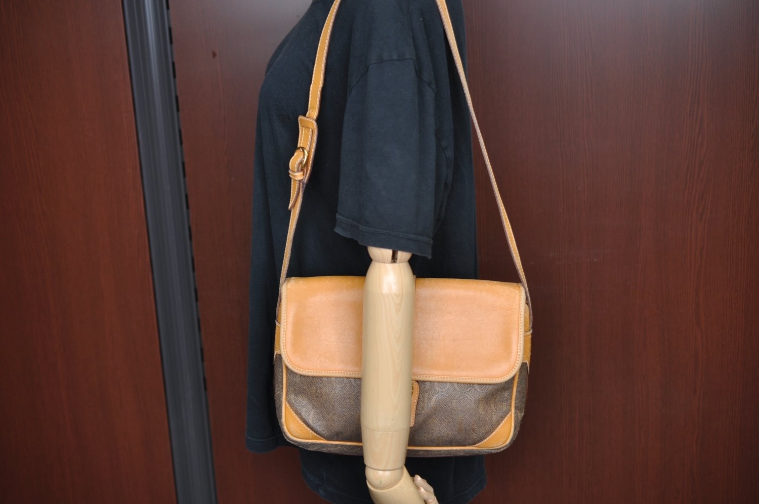 Authentic GUCCI Shoulder Cross Body Bag GG Canvas Leather Brown K9529