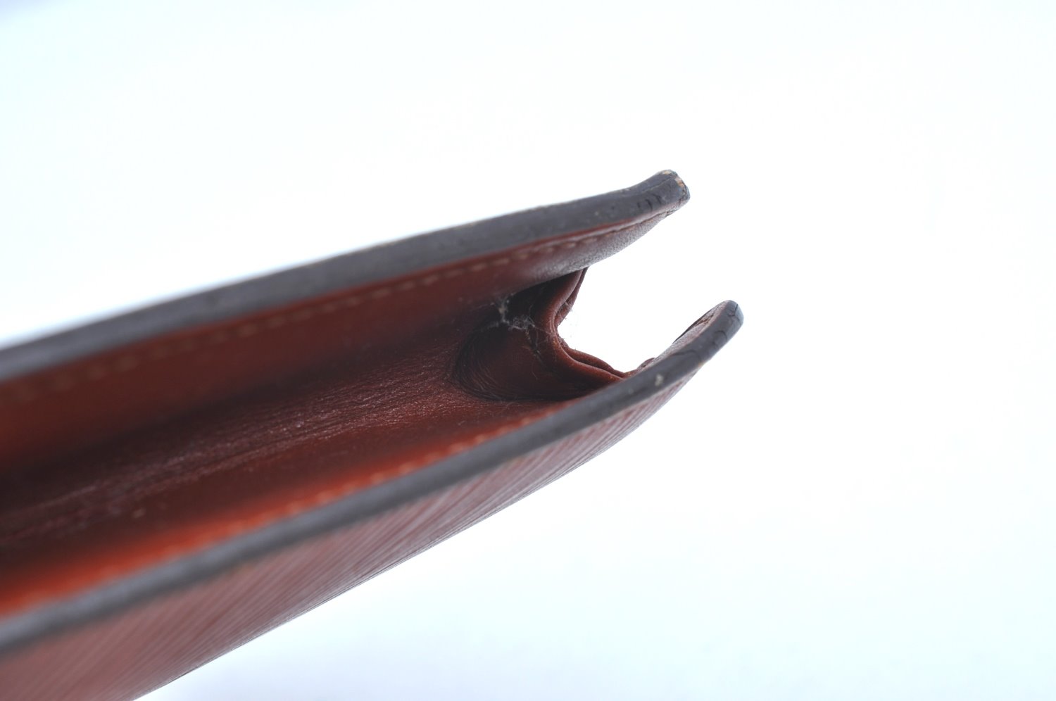 Authentic Louis Vuitton Epi Montaigne 23 Clutch Hand Bag Brown M52663 LV K9531