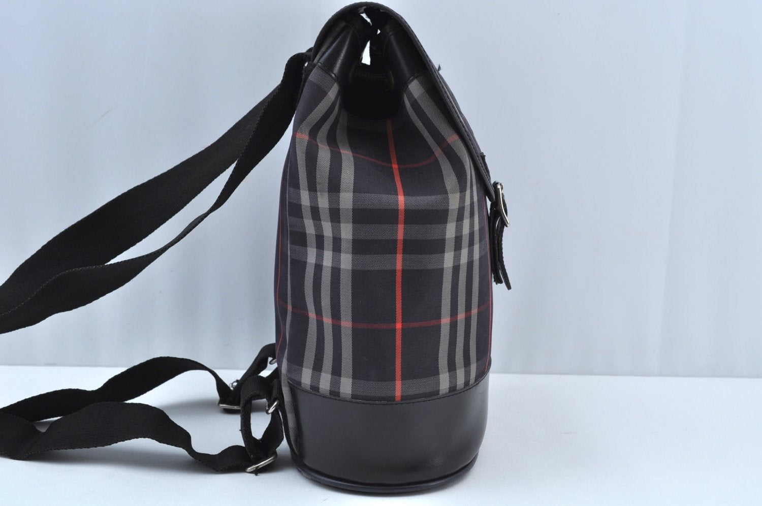 Authentic BURBERRY Vintage Nova Check Canvas Backpack Nevy Blue K9537