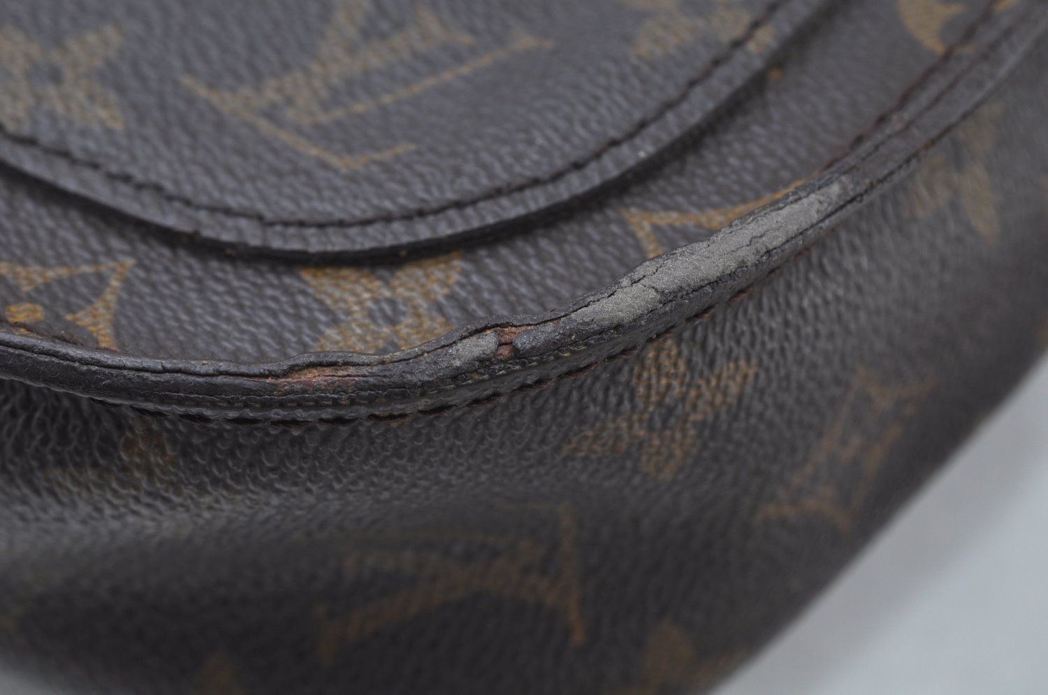 Authentic Louis Vuitton Monogram Saint Cloud GM M51242 Shoulder Cross Bag K9545