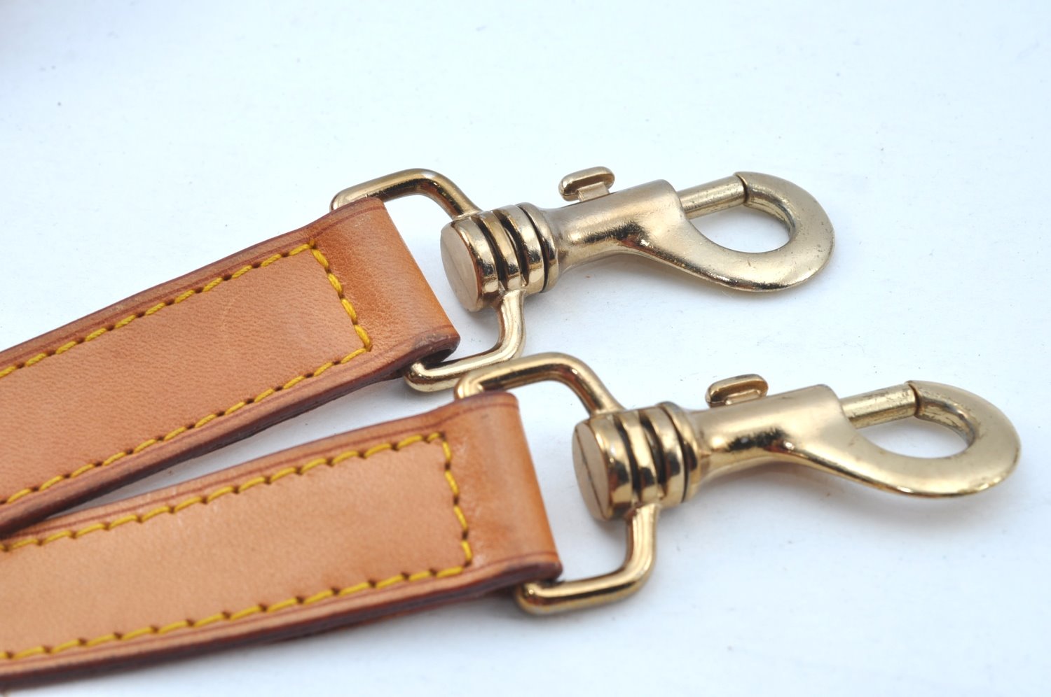 Authentic Louis Vuitton Leather Shoulder Strap Beige 39.8-44.1