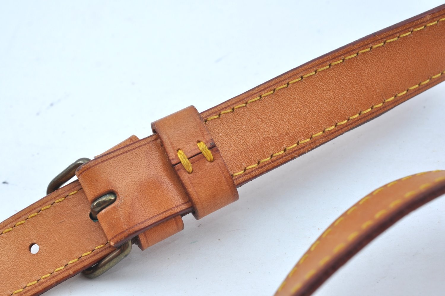 Authentic Louis Vuitton Leather Shoulder Strap Beige 39.8-44.1