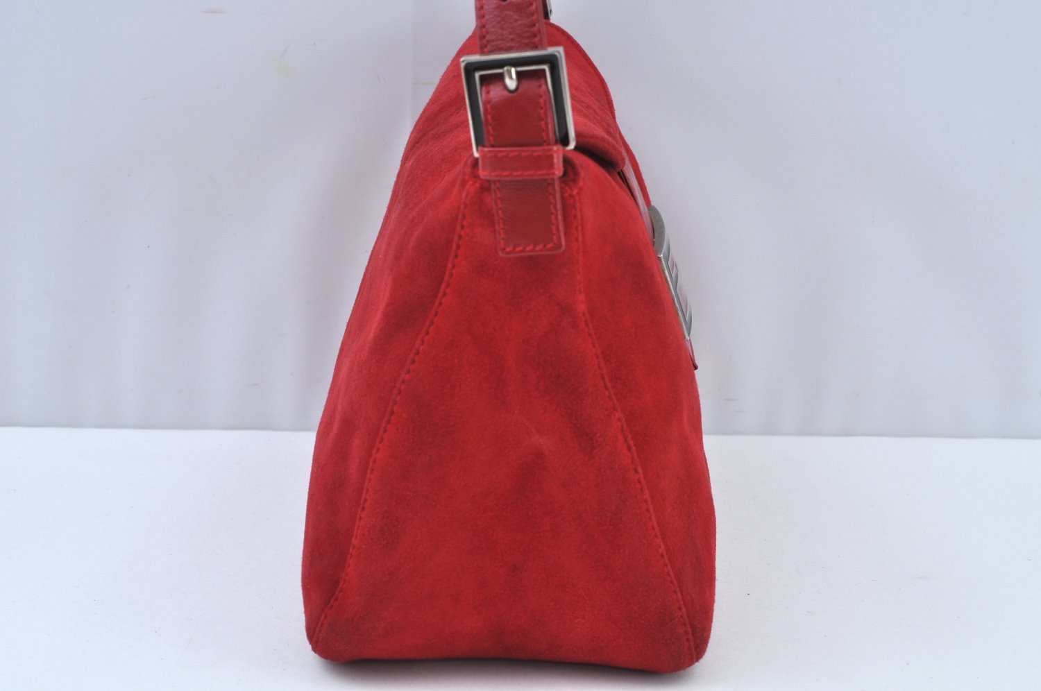 Authentic FENDI Shoulder Hand Bag Purse Suede Red K9562