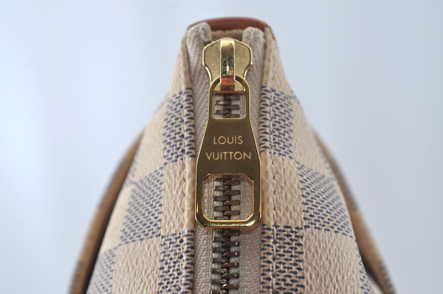 Authentic Louis Vuitton Damier Azur Totally PM Tote Bag White N41280 LV K9567