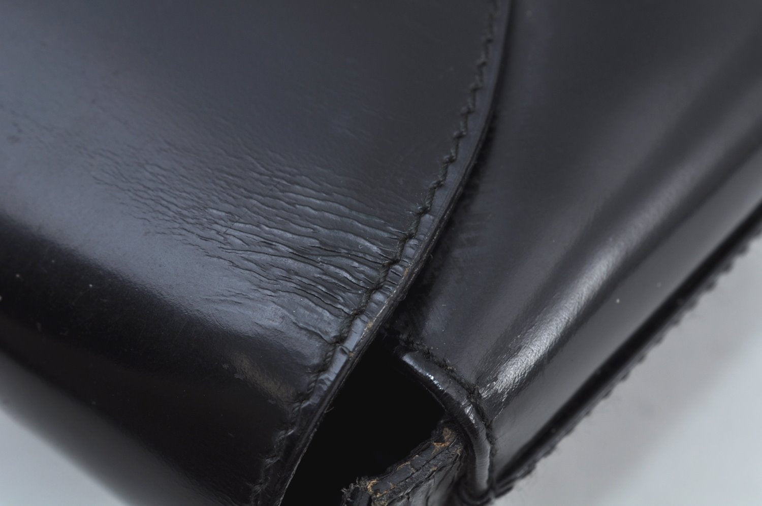 Authentic GUCCI Vintage ShoulderBag Leather Black Junk K9569