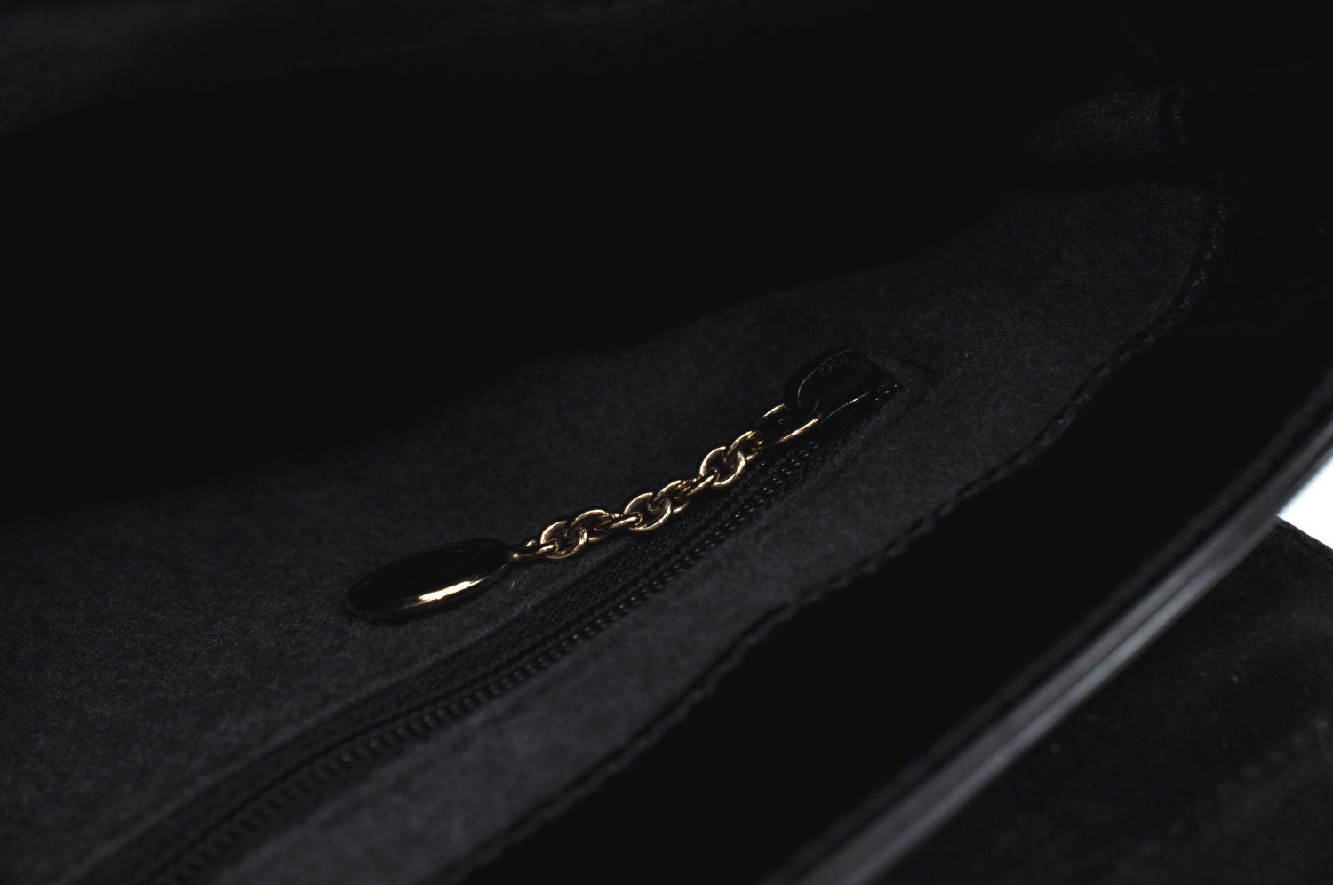 Authentic GUCCI Vintage ShoulderBag Leather Black Junk K9569