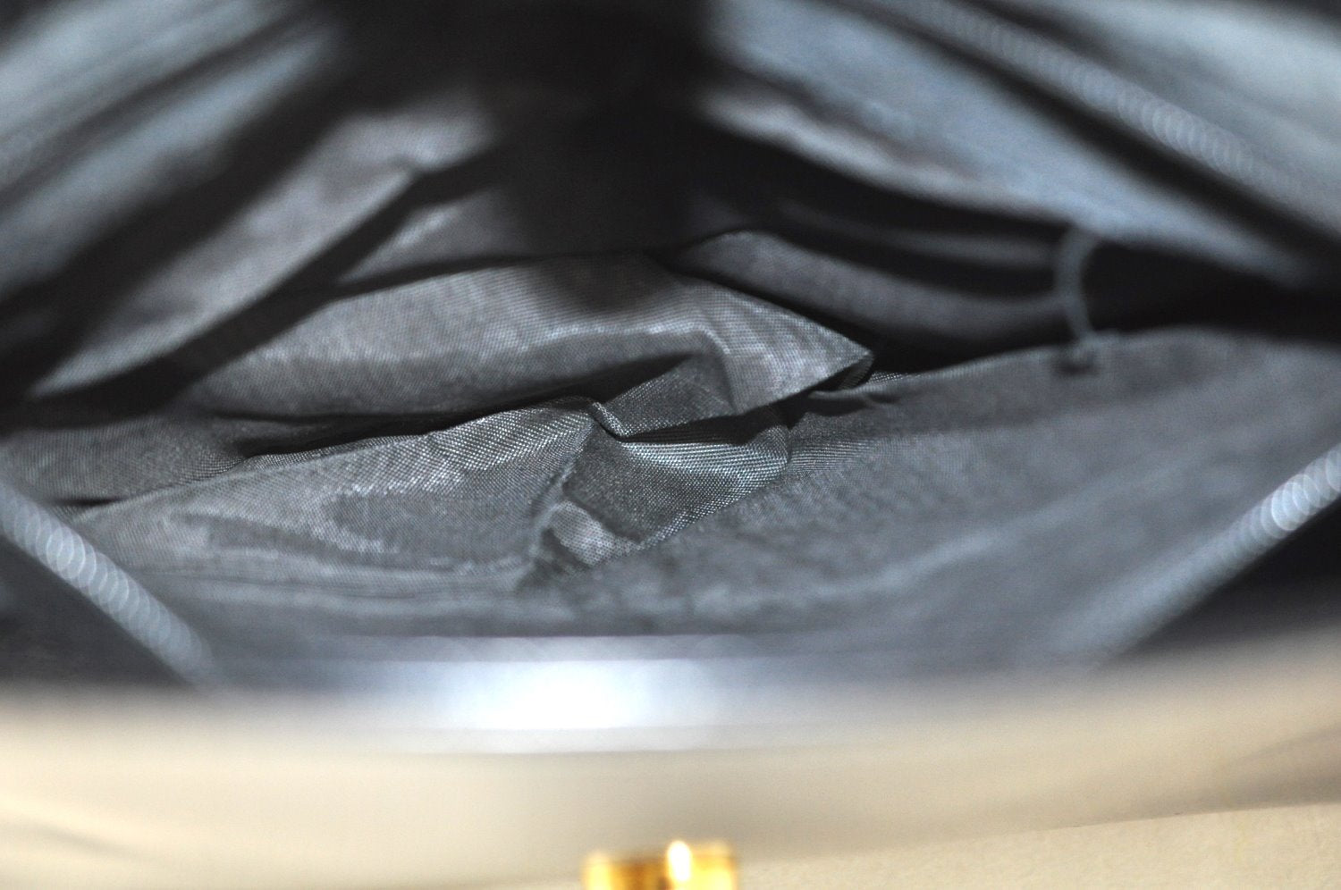 Authentic GUCCI Vintage ShoulderBag Leather Black Junk K9569