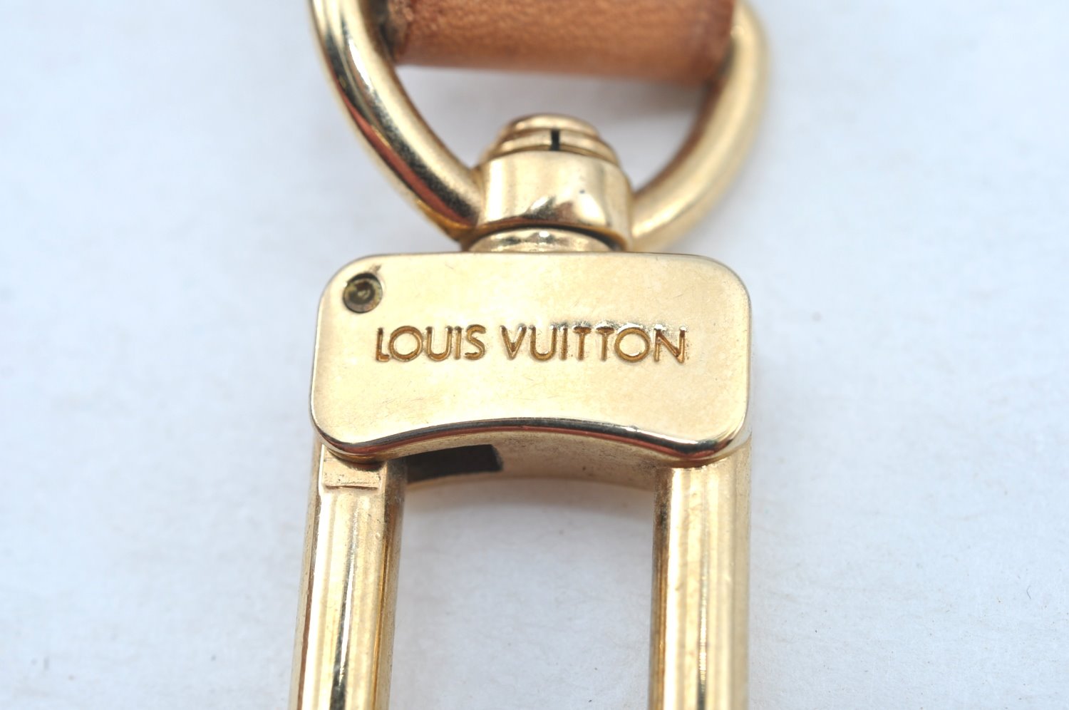 Authentic Louis Vuitton Leather Shoulder Strap Beige 38.2