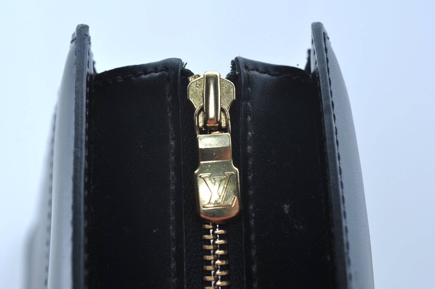 Authentic Louis Vuitton Epi Riviera Hand Bag Black M48182 LV Junk K9580