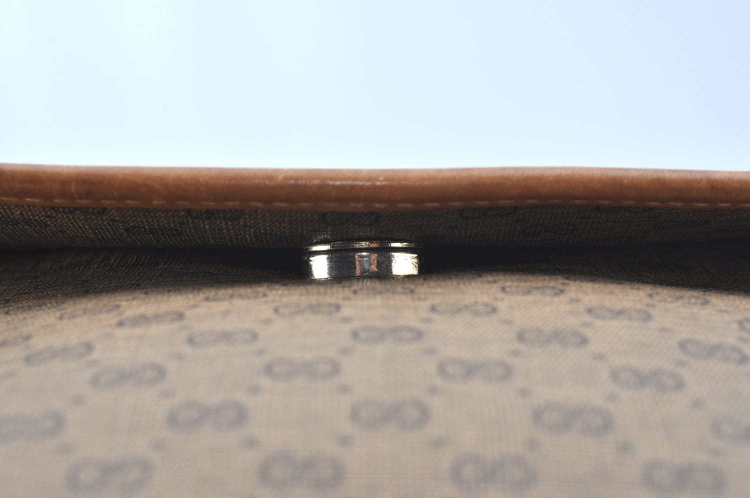 Authentic GUCCI Micro GG PVC Leather Shoulder Cross Body Bag Brown Junk K9590