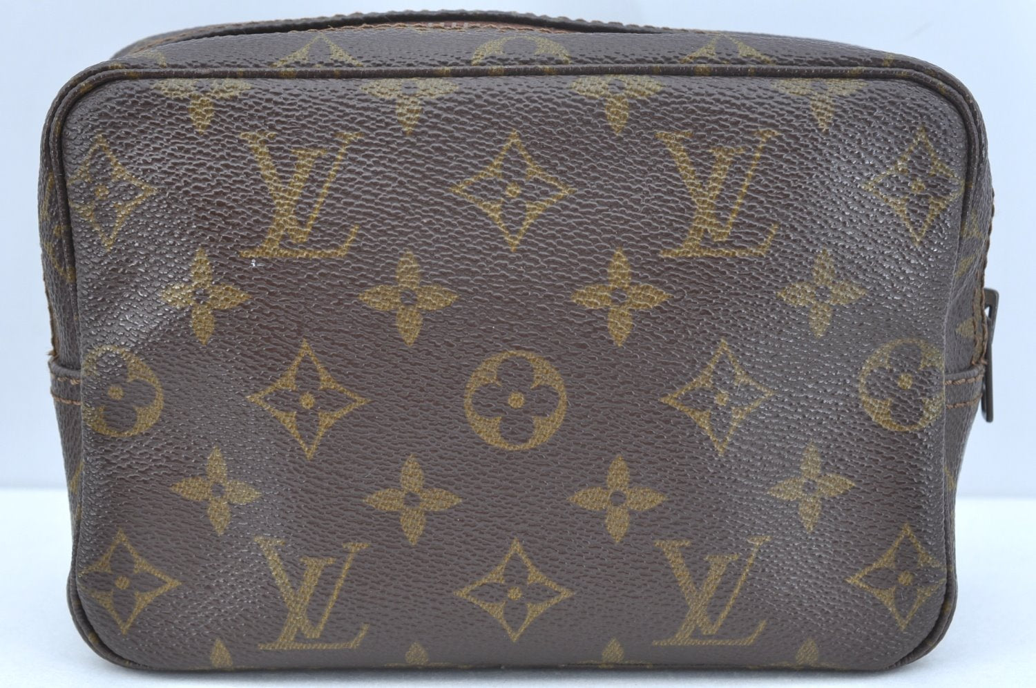 Auth Louis Vuitton Monogram Trousse Toilette 18 Clutch Hand Bag Old Model K9633
