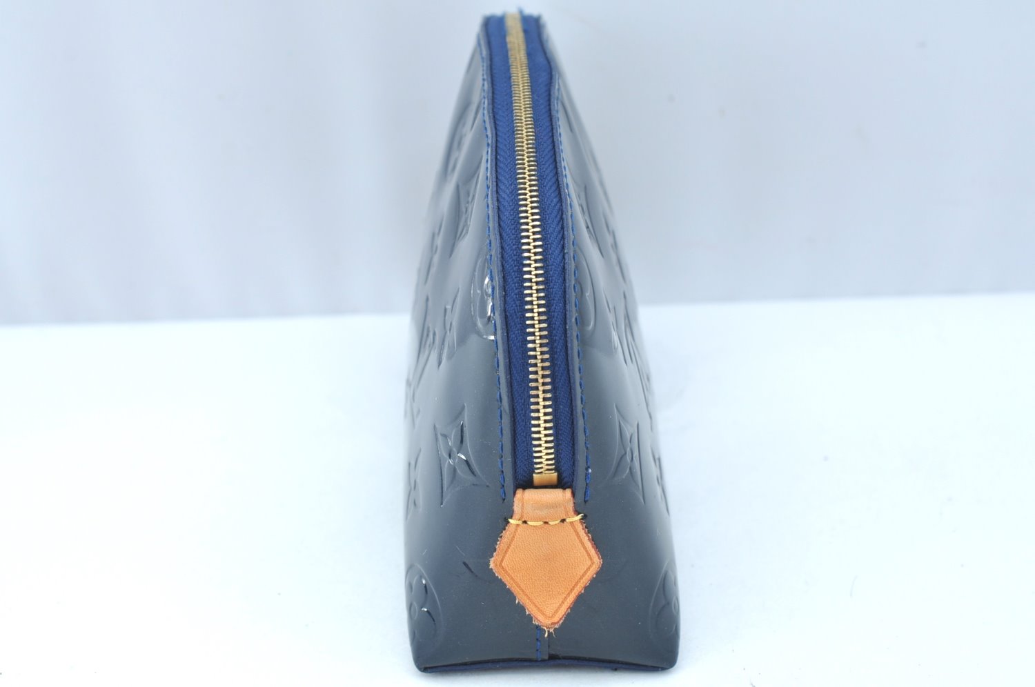 Auth Louis Vuitton Monogram Vernis Pochette Cosmetic Pouch Blue M90052 LV K9634