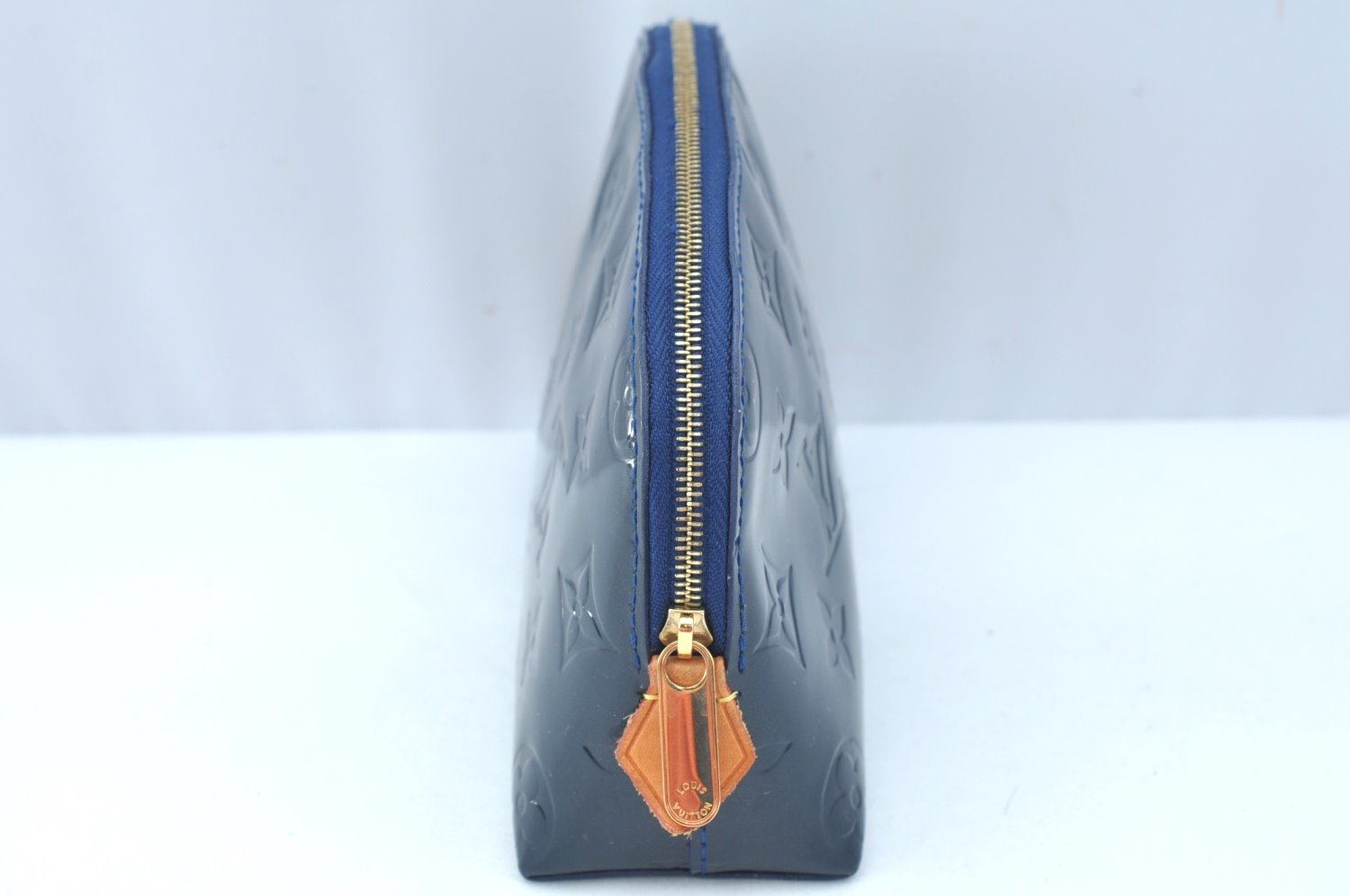 Auth Louis Vuitton Monogram Vernis Pochette Cosmetic Pouch Blue M90052 LV K9634