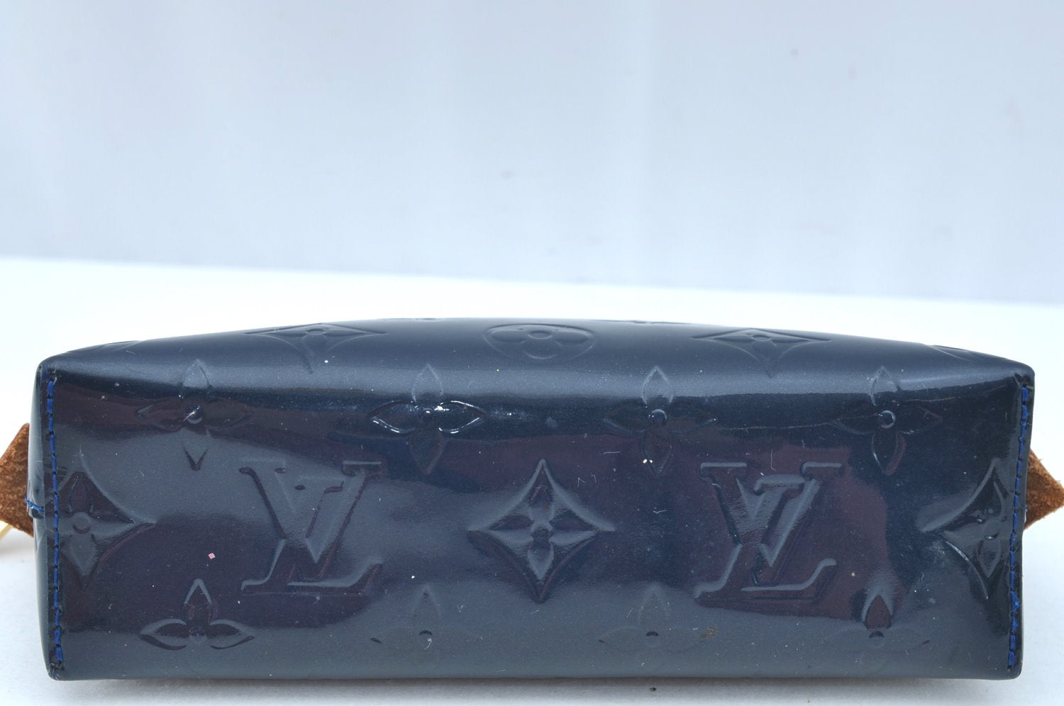 Auth Louis Vuitton Monogram Vernis Pochette Cosmetic Pouch Blue M90052 LV K9634